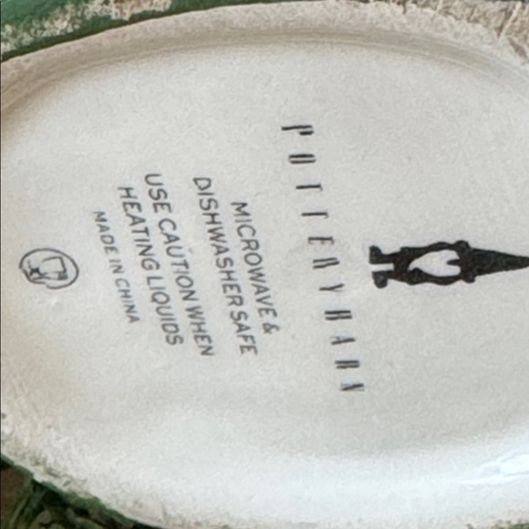 Pottery Barn Holiday 3 Gnome coffe mugs  - Green, Red, White, Gray - Picture 3 of 5